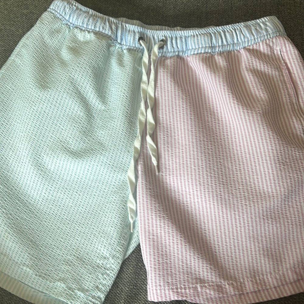 Pull and bear shorts men size small